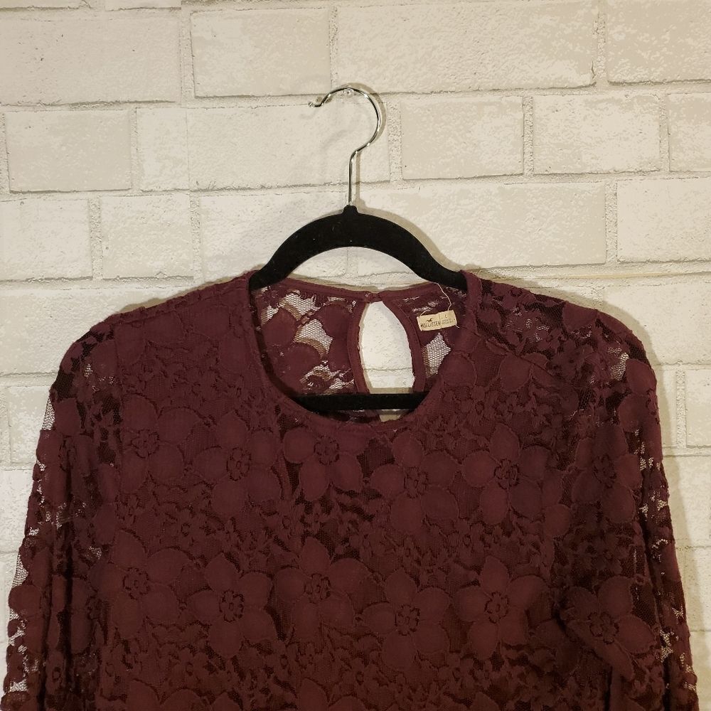 Hollister maroon lace top - Picture 4 of 10